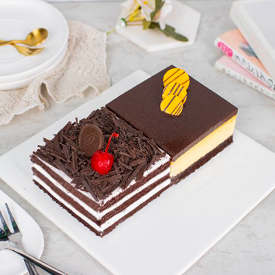 Two in Loaf (Pudding Cheese Cake & Blackforest)